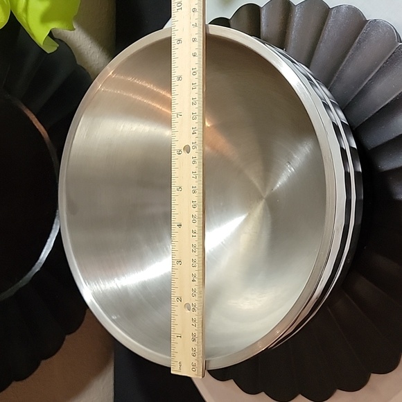 Vollrath Insulated Stainless Steel Bowl - Picture 3 of 8